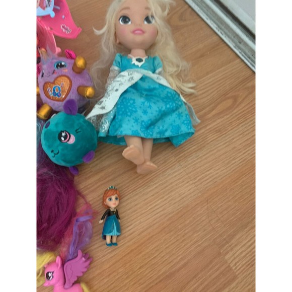 Mixed Bundle of Barbie Dolls Frozen Doll Elsa Squishy Monster High Aurora - Picture 3 of 11